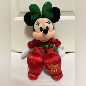 Disney Minnie Mouse
Christmas Holiday Plush 2019 *Good Condition*